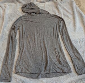 EUC Ladies Gap Fit Breathe Lightweight Long Sleeve Hooded Top Size Small